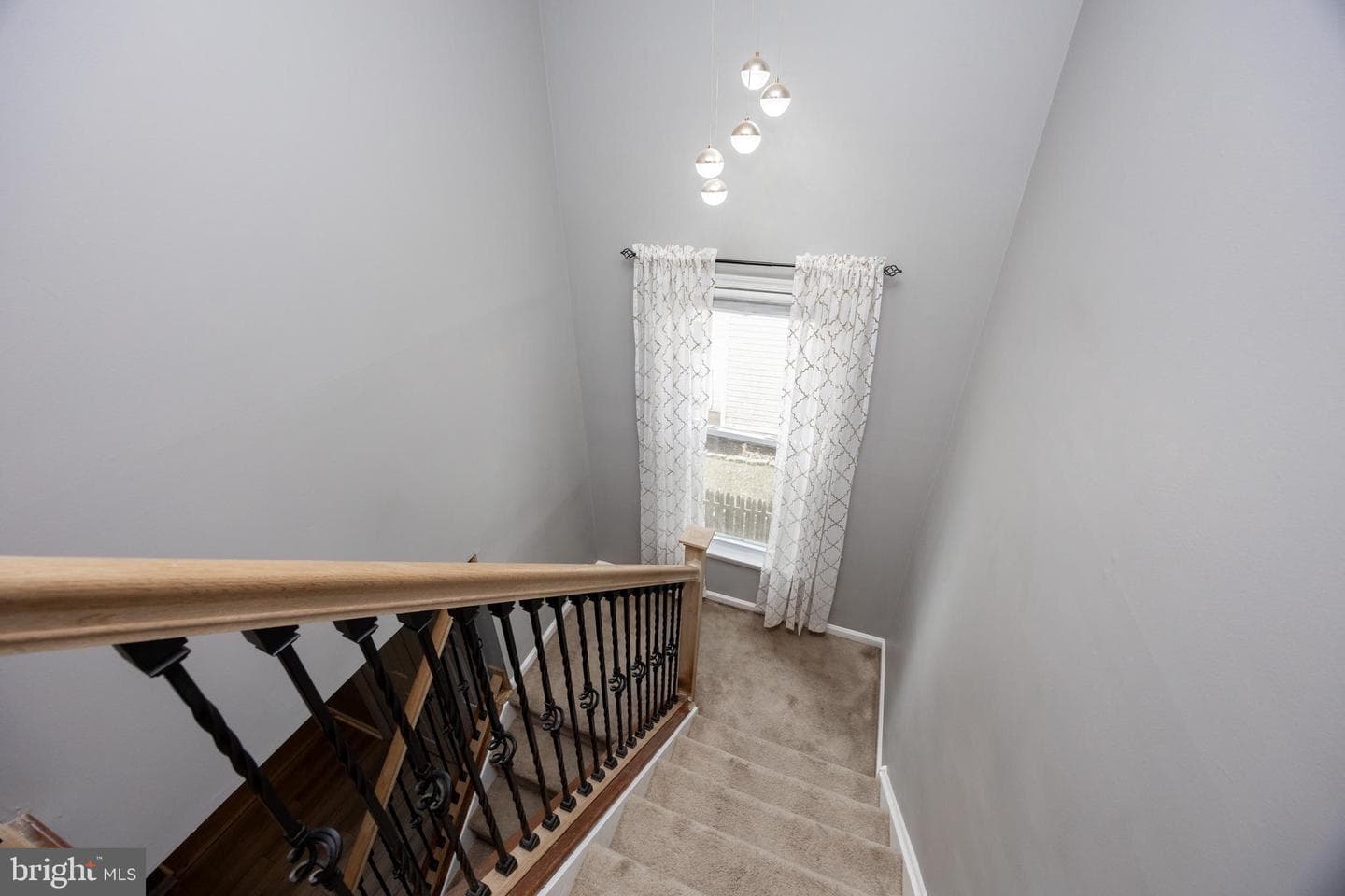 637 Upland Street photo 17
