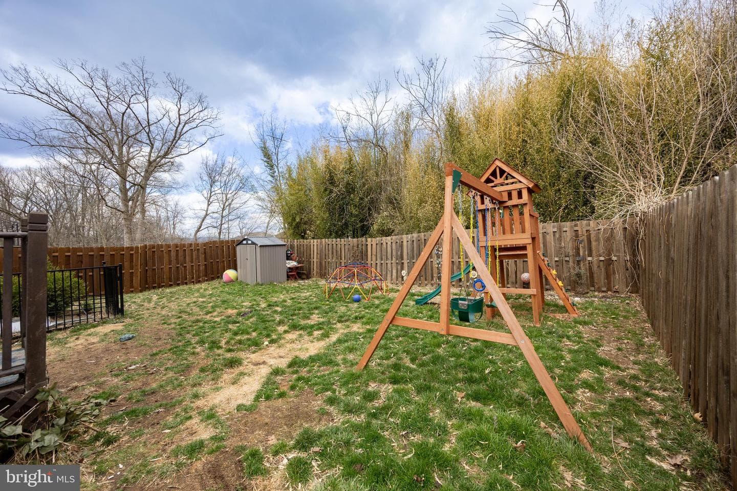 637 Upland Street photo 37