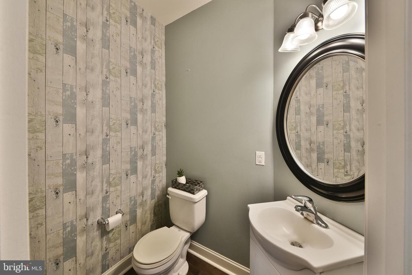 2290 Sterling Drive photo 23