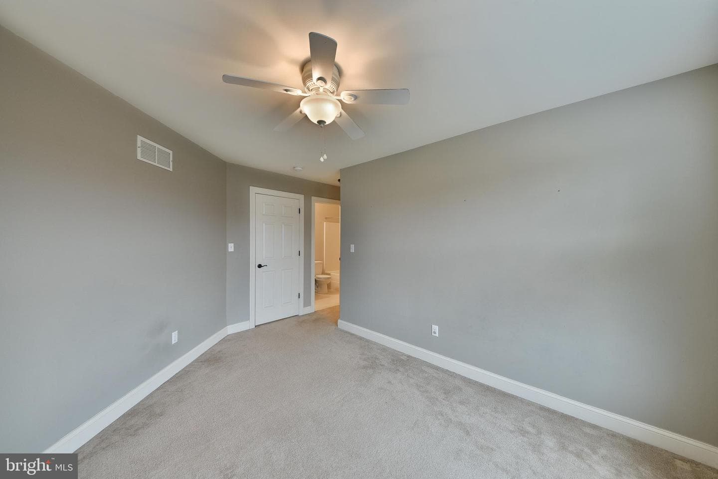 2290 Sterling Drive photo 34