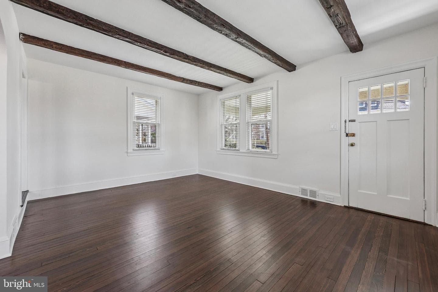 232 Linwood Avenue photo 4