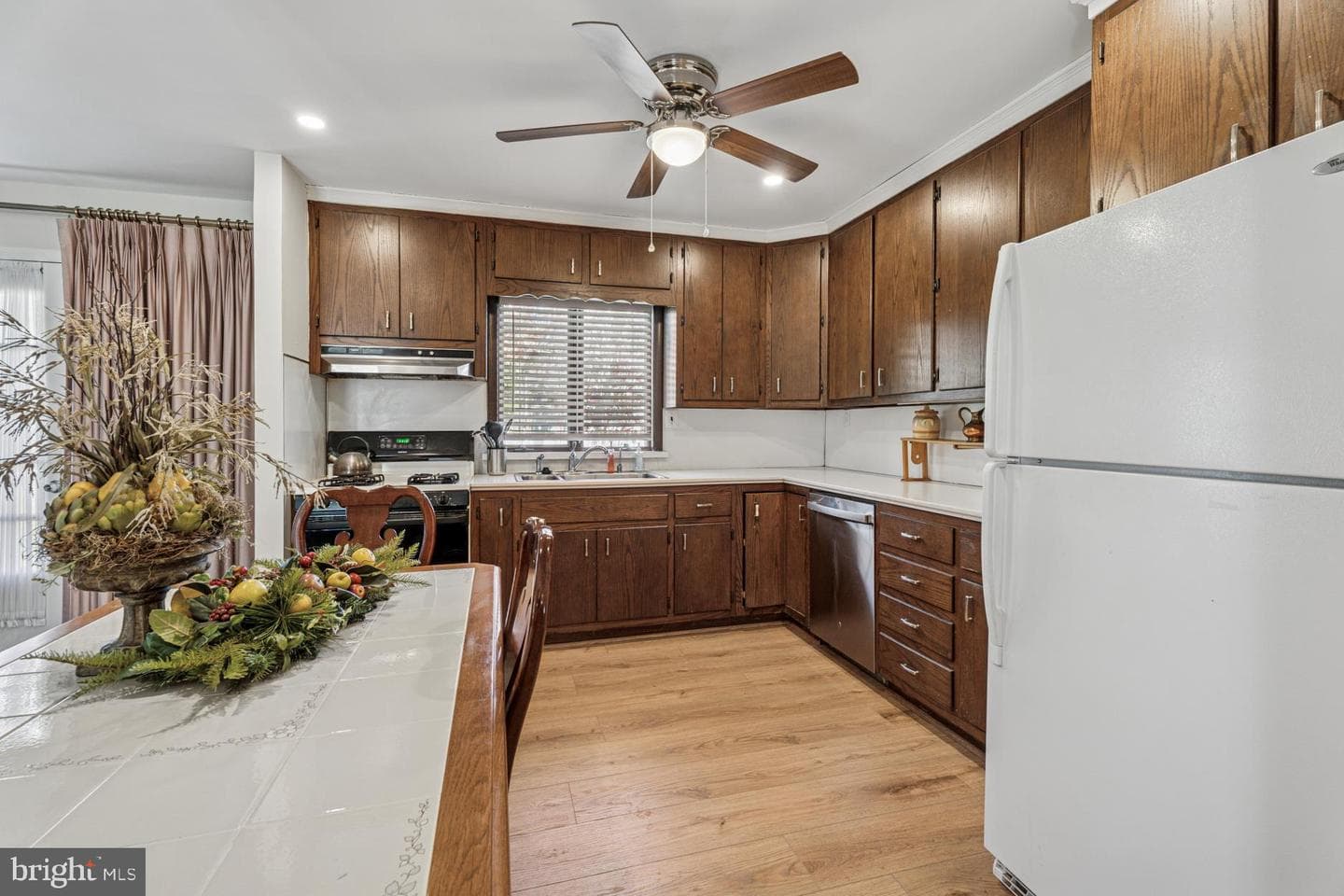 2340 Edgehill Road photo 15