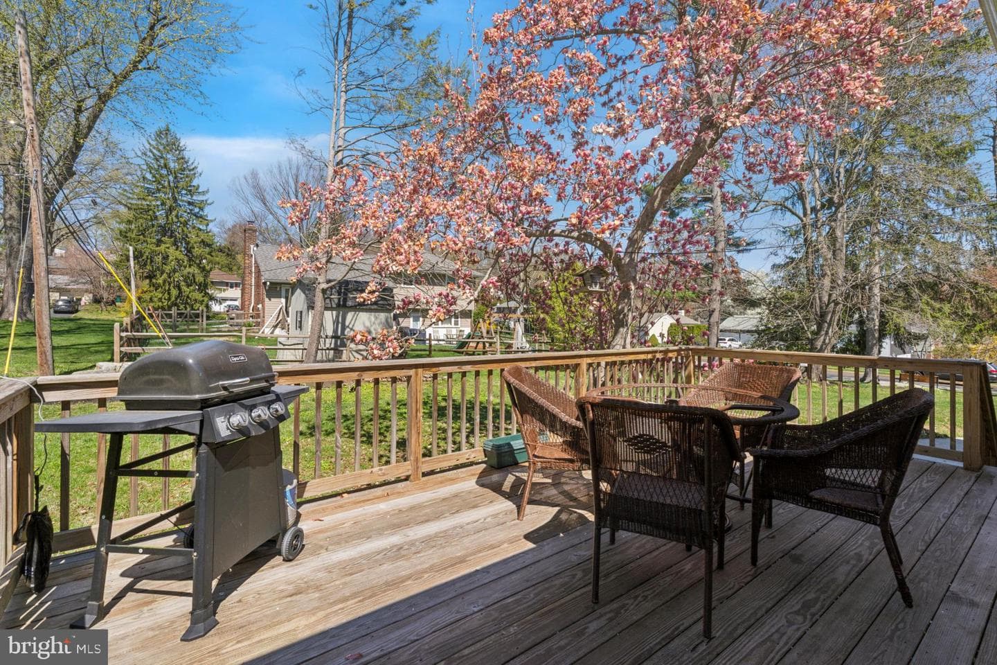 2340 Edgehill Road photo 6