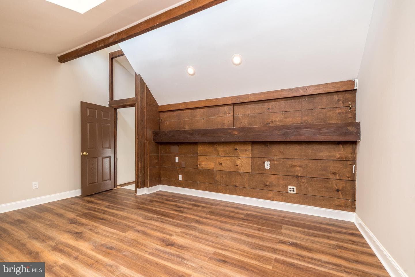 551 Woodland Avenue photo 26