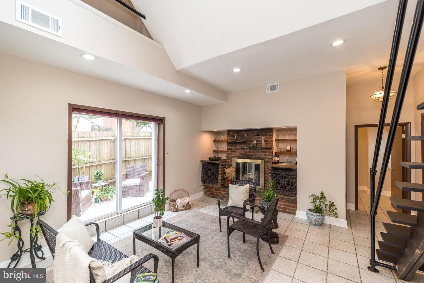 551 Woodland Avenue photo 3