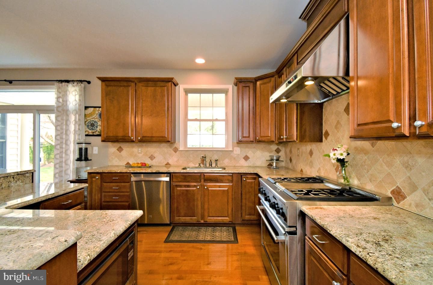 1329 Stoney River Drive photo 6