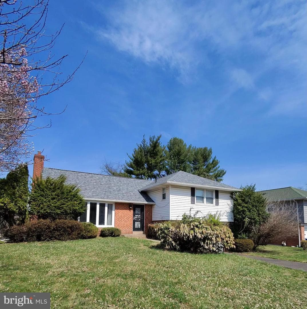 7752 Clements Road photo 2
