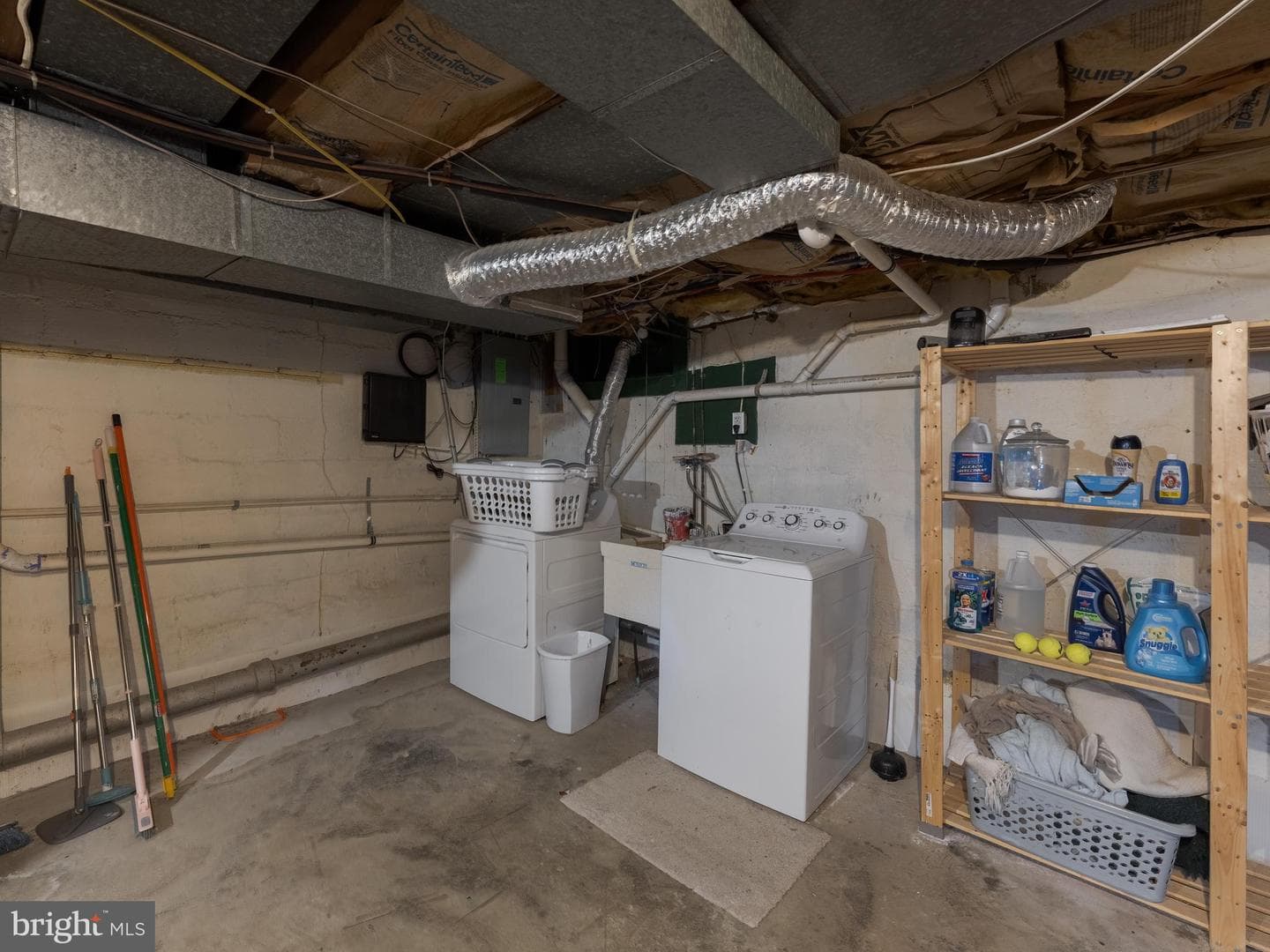 239 Hamel Avenue photo 35