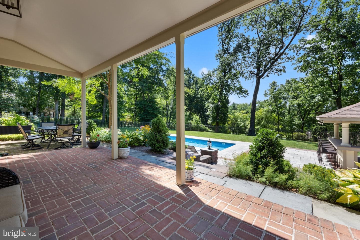 2230 Huntingdon Road photo 18