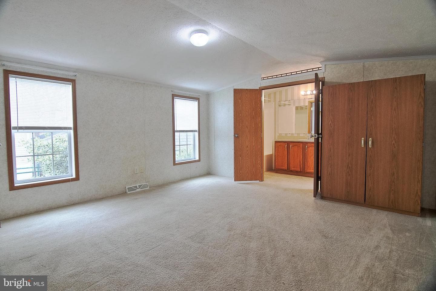504 Maple Drive photo 7