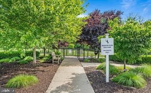 4830 Spencer photo 28