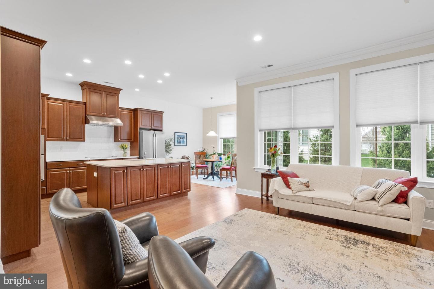 4830 Spencer photo 6