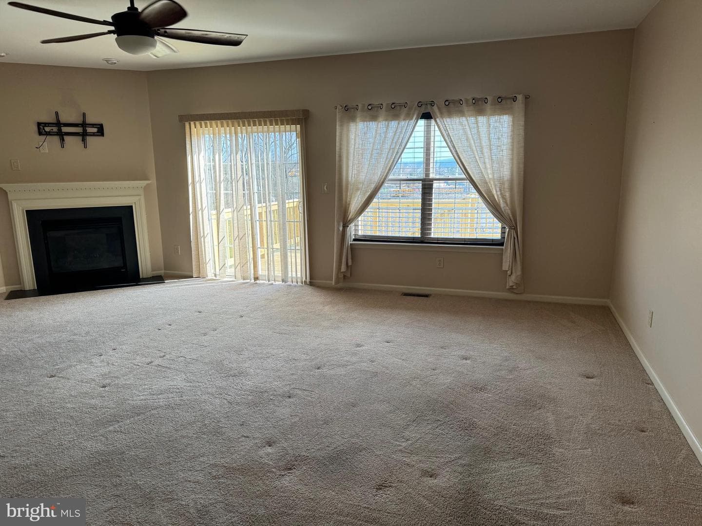 56 Stone Hill Drive photo 9