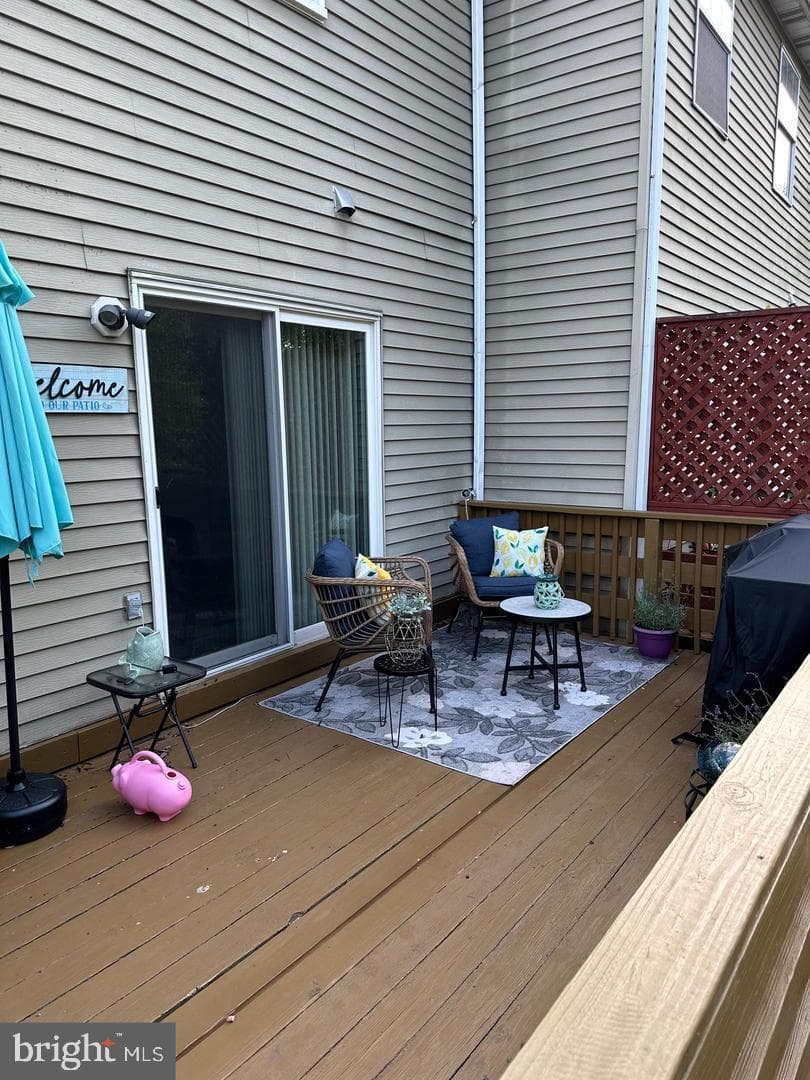 328 Lexington Road photo 44
