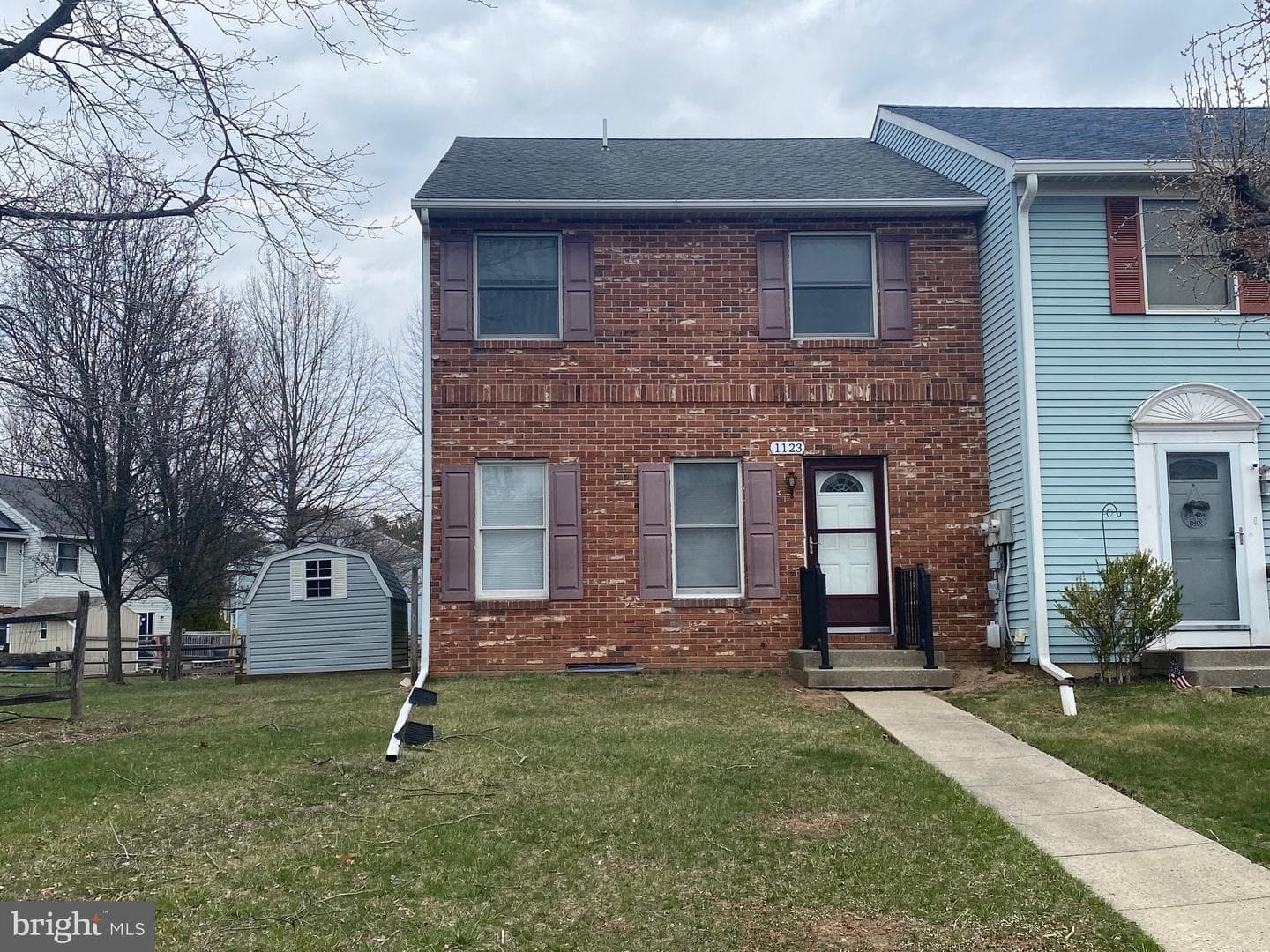 1123 Stoneham Circle photo 2