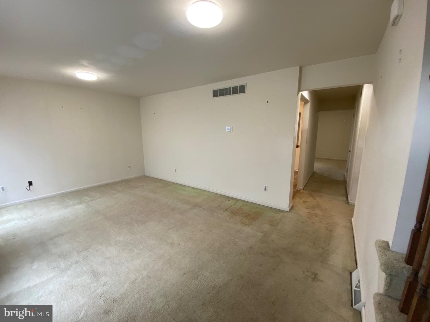 1123 Stoneham Circle photo 3