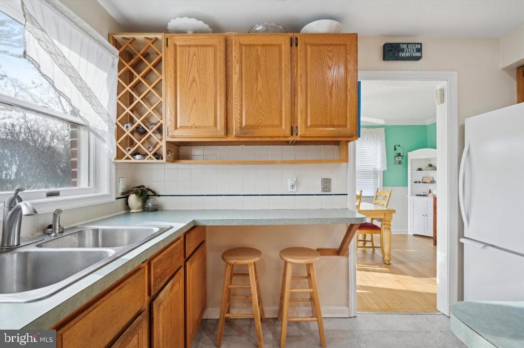 2042 Wharton Road photo 12