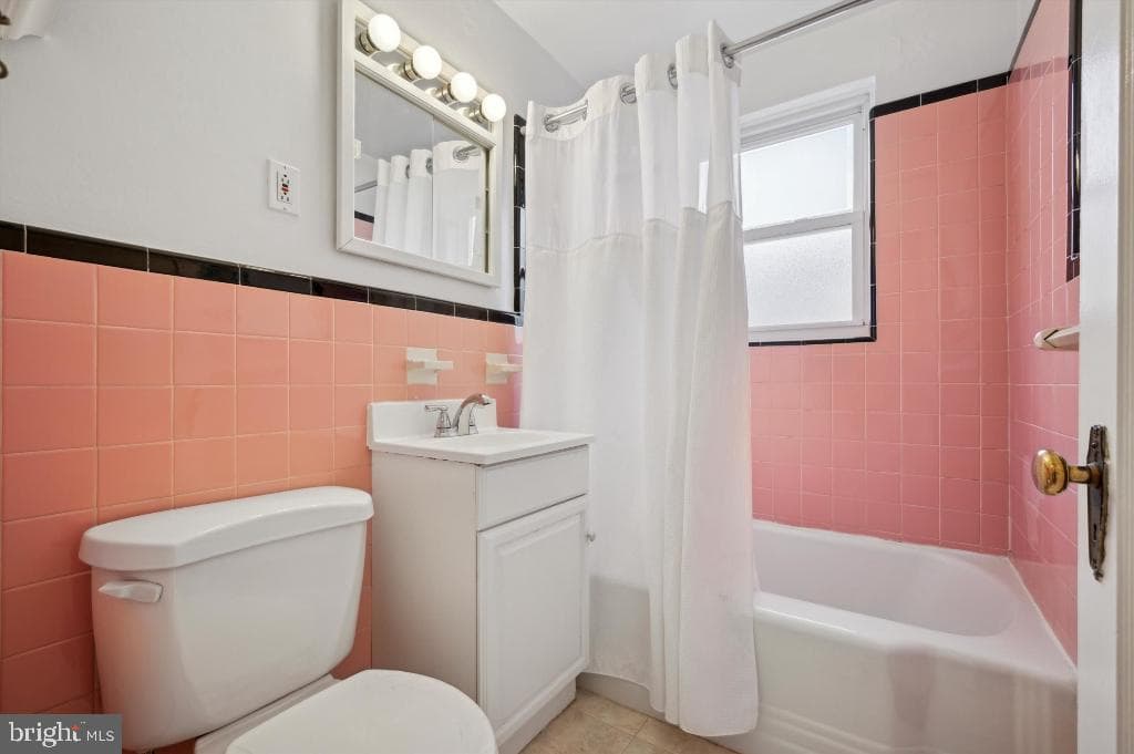 2042 Wharton Road photo 16
