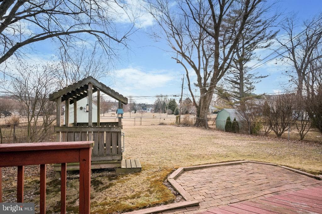 2042 Wharton Road photo 24