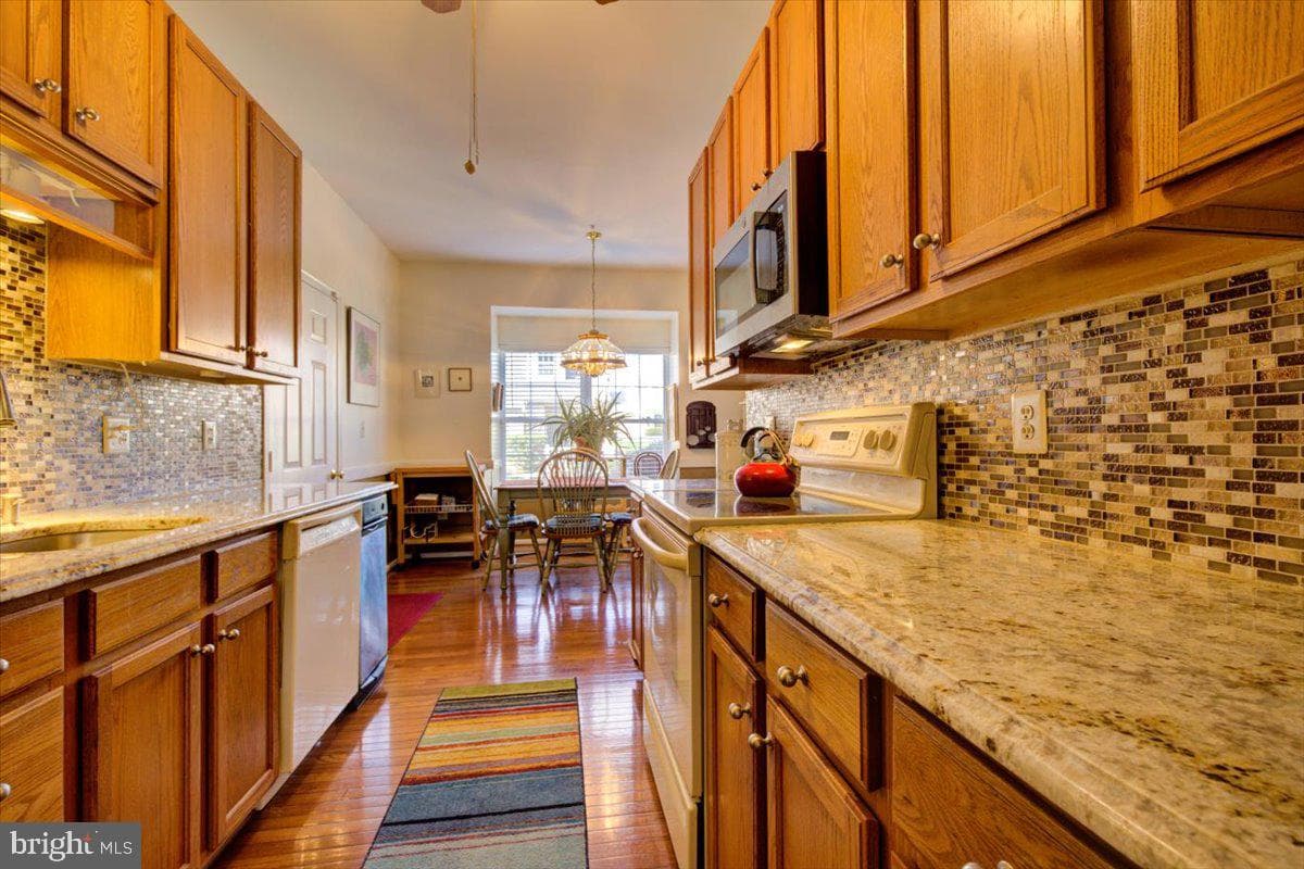 35 Stuart Drive #35 photo 6