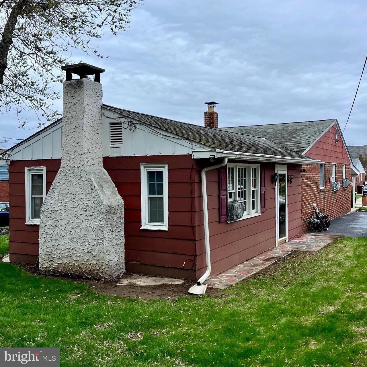 6 Lawnton Road photo 4