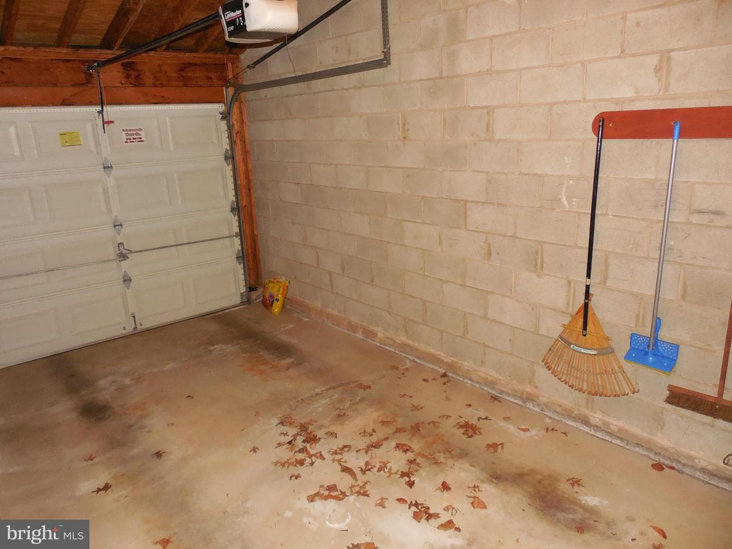323 Parkview Drive photo 28