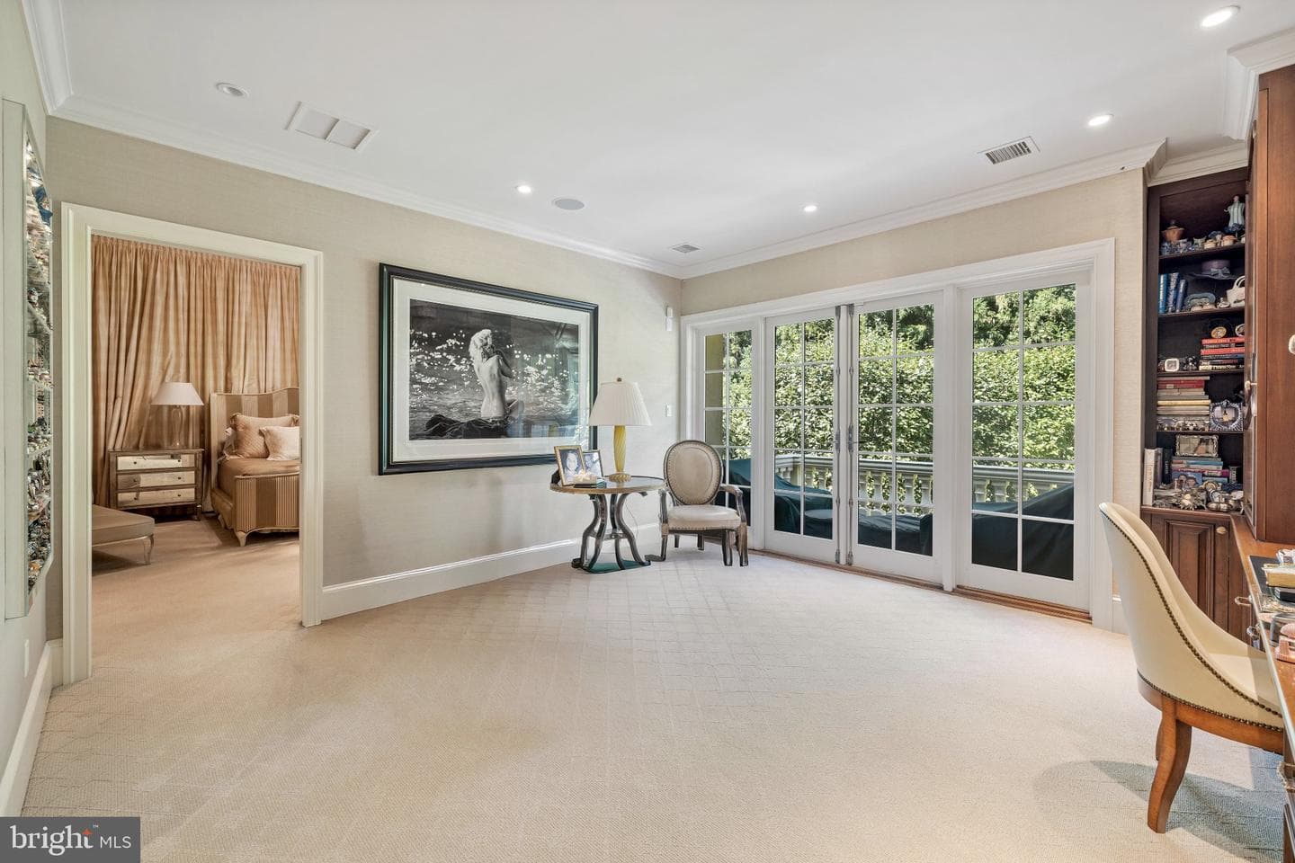 726 John Barry Drive photo 20