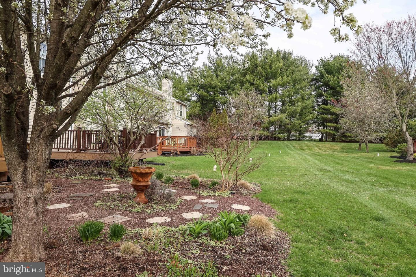 1118 Highpoint Circle photo 17