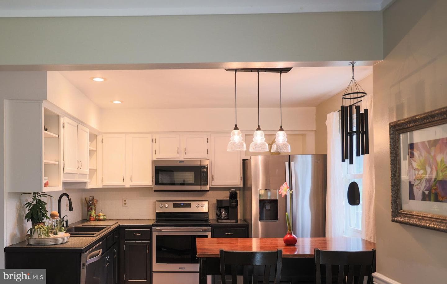 1118 Highpoint Circle photo 5