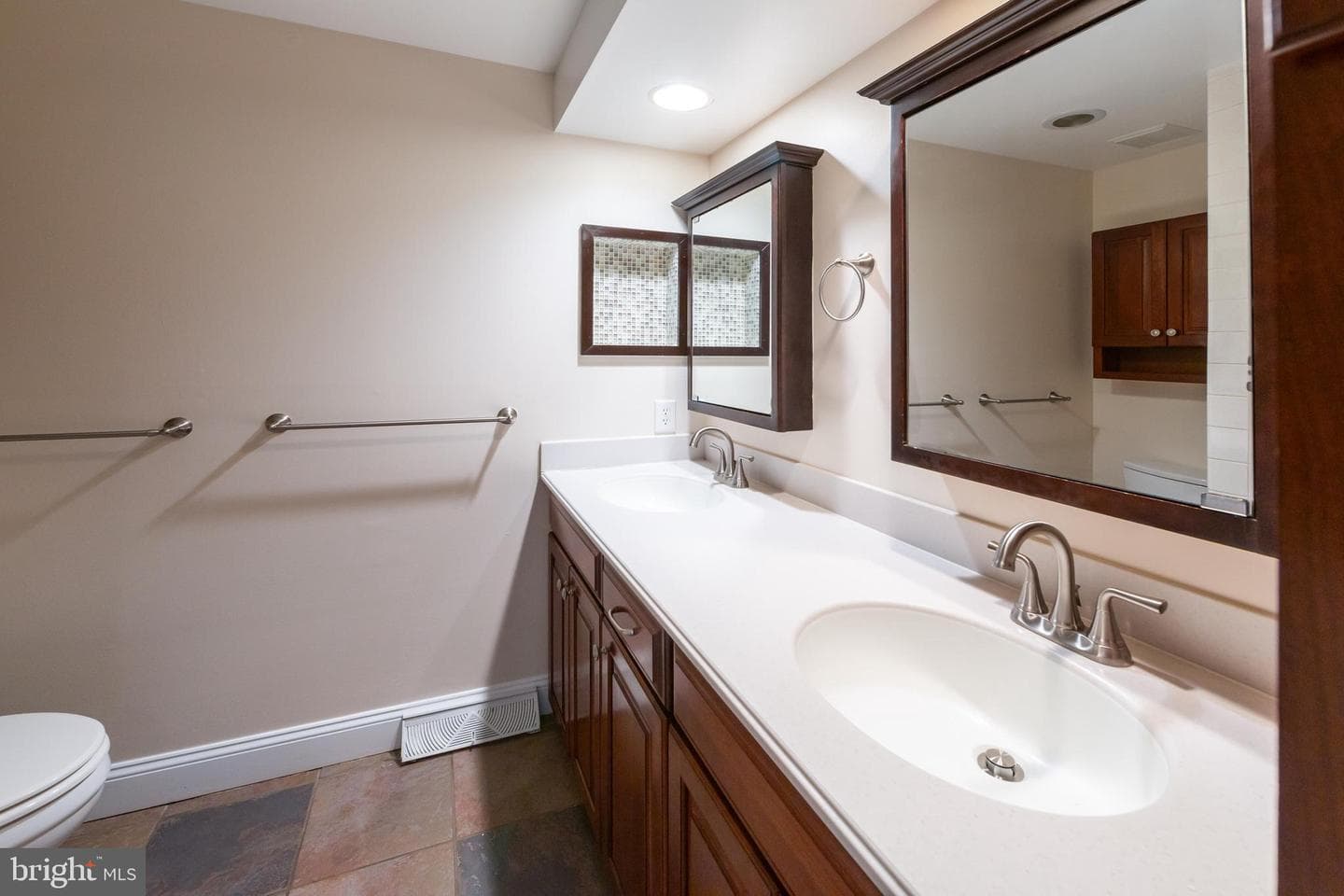 126 Crestwood Drive photo 21