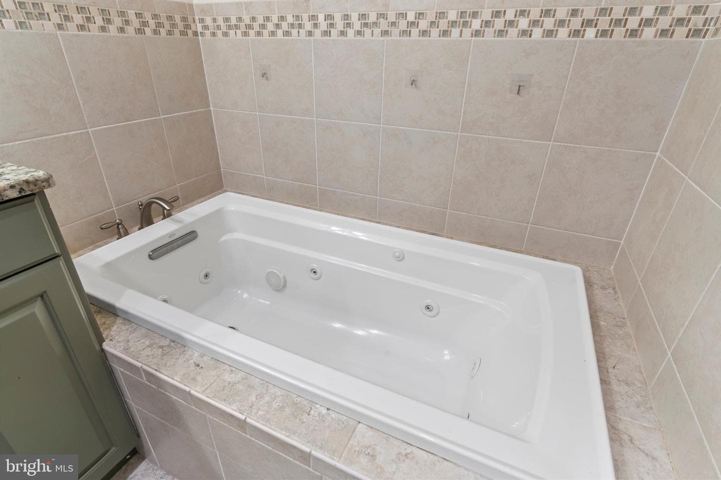 1576 Cloverly Lane photo 27