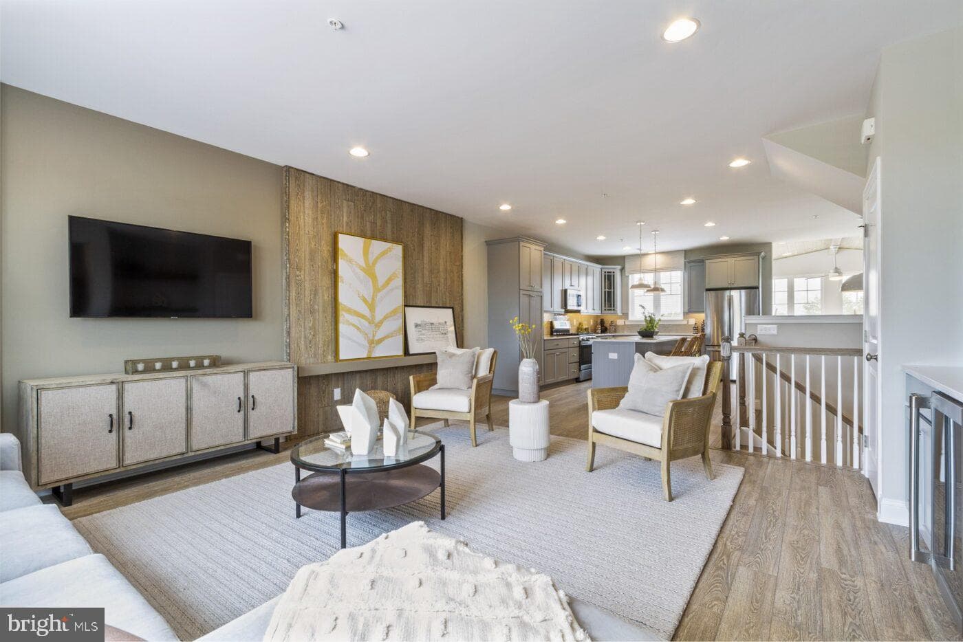 401 Sadie Avenue photo 4