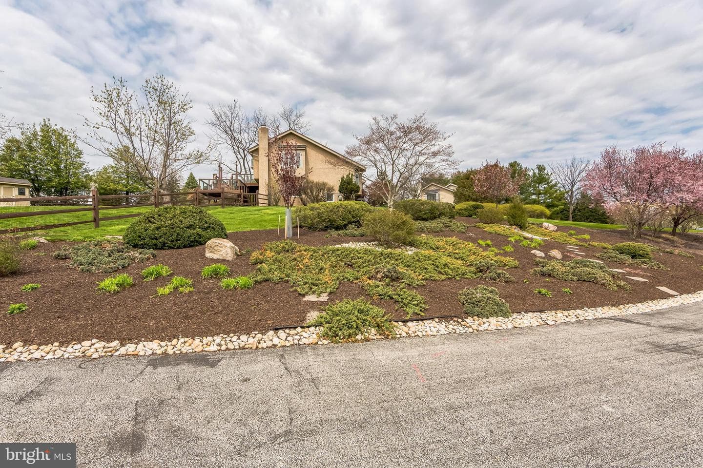 2902 Rosa Lane photo 3