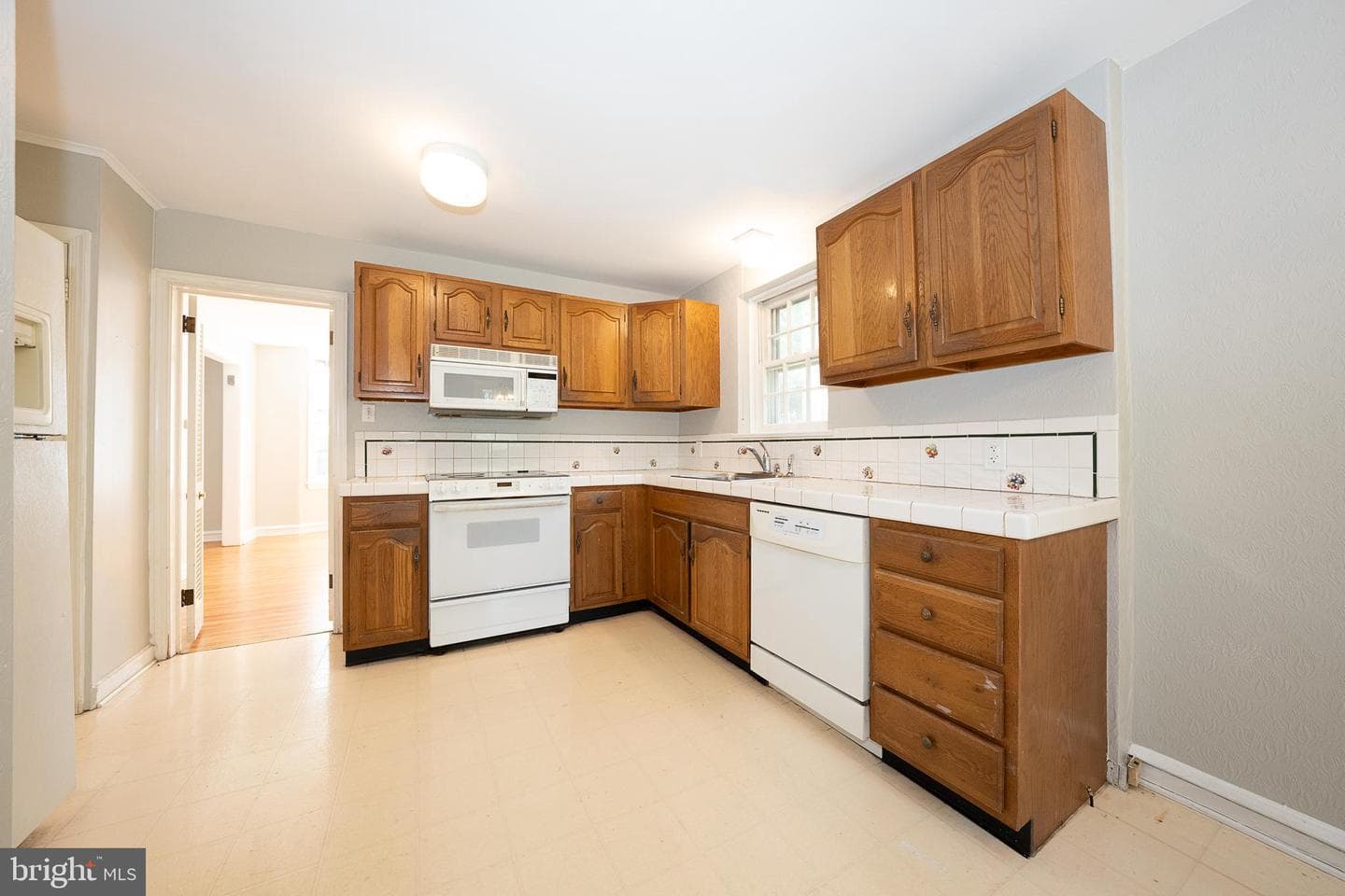 7411 Elizabeth Road photo 10