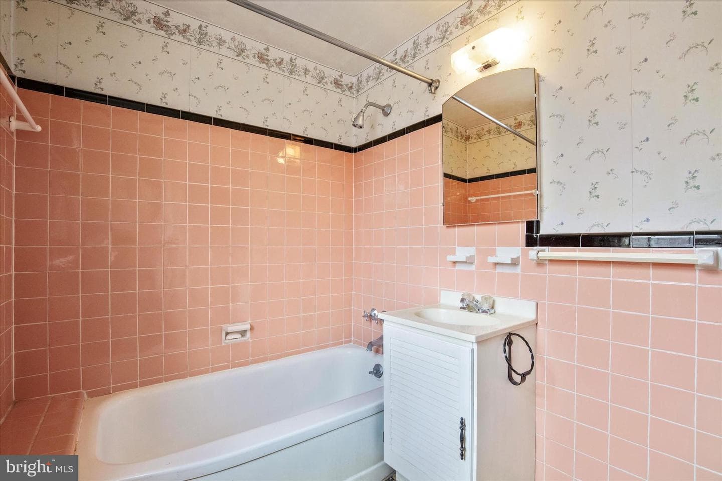 513 Kingston Road photo 13