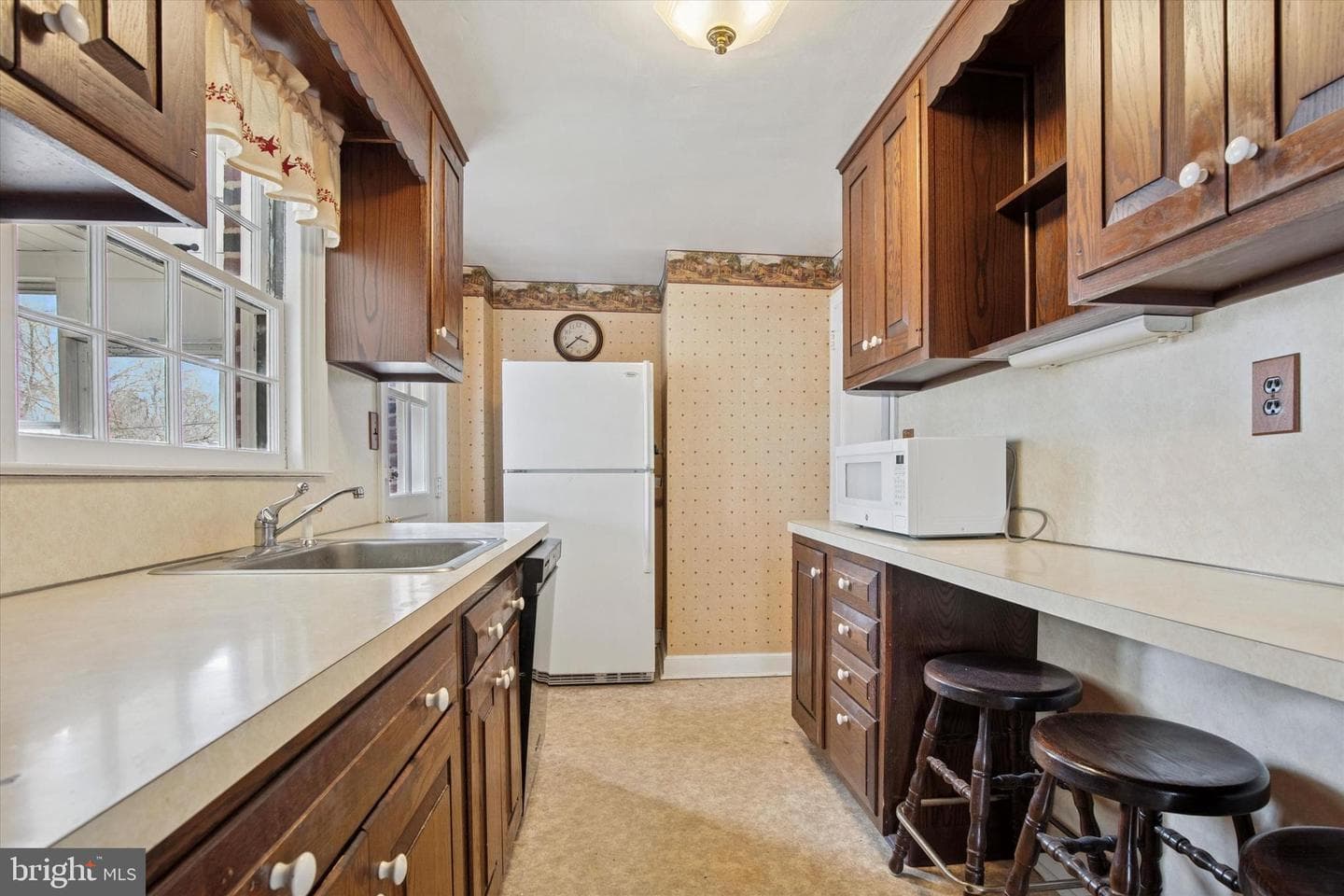 513 Kingston Road photo 3