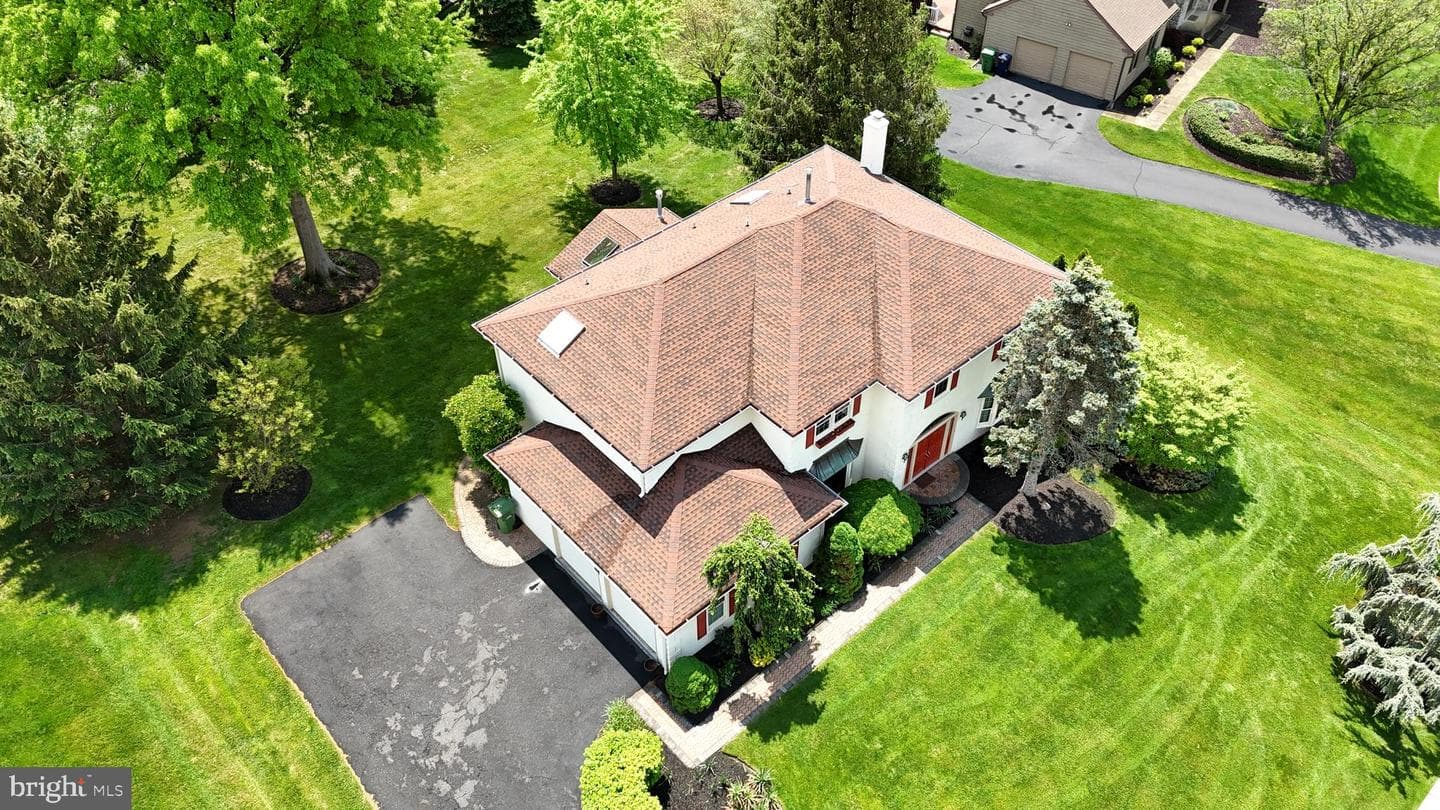 6 Chandler Court photo 113