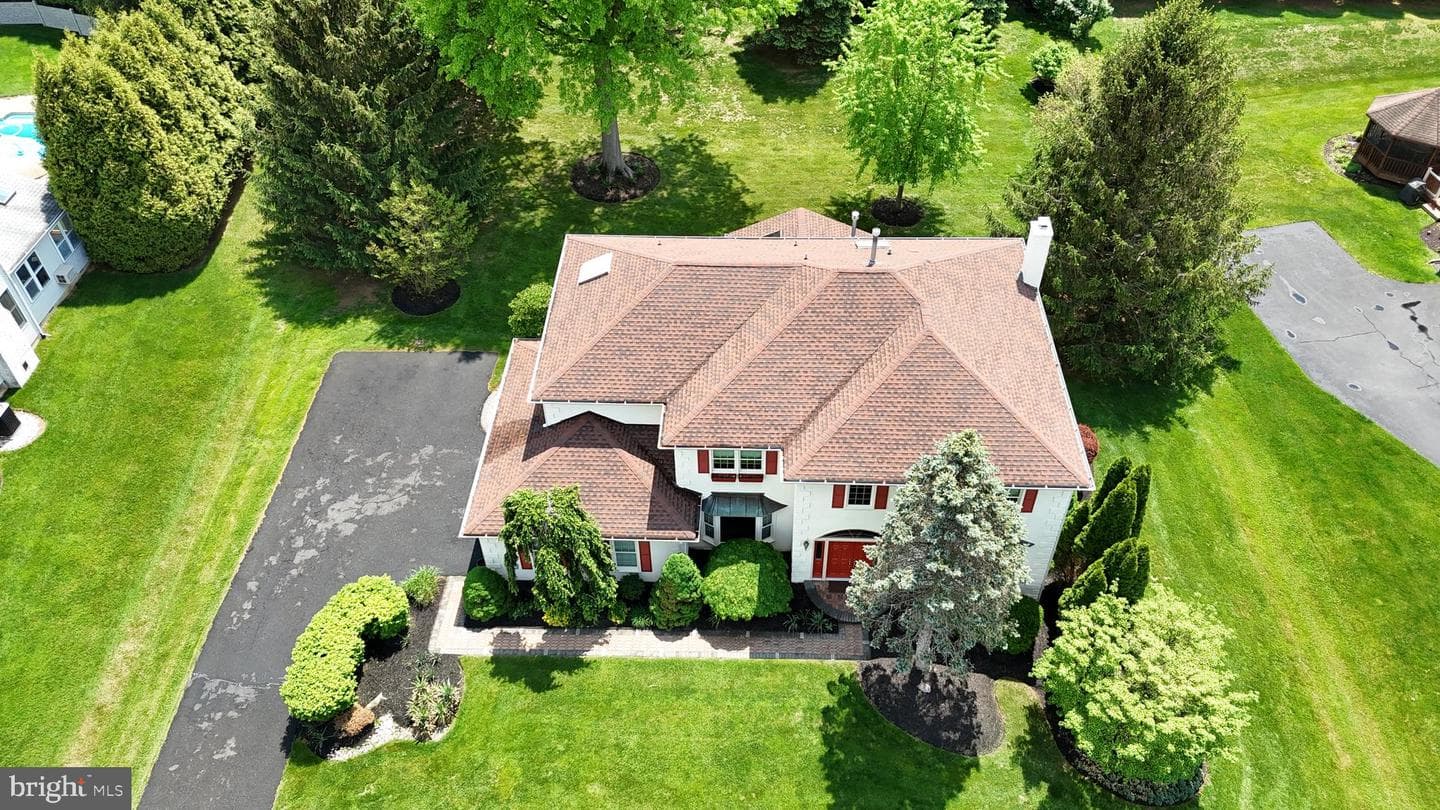6 Chandler Court photo 114