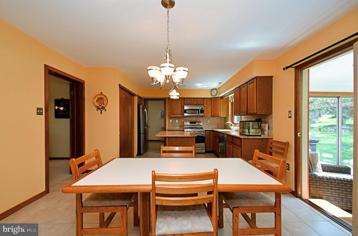 6 Chandler Court photo 30