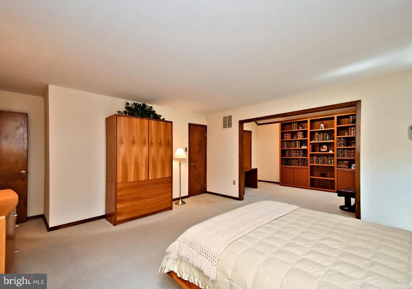 6 Chandler Court photo 41