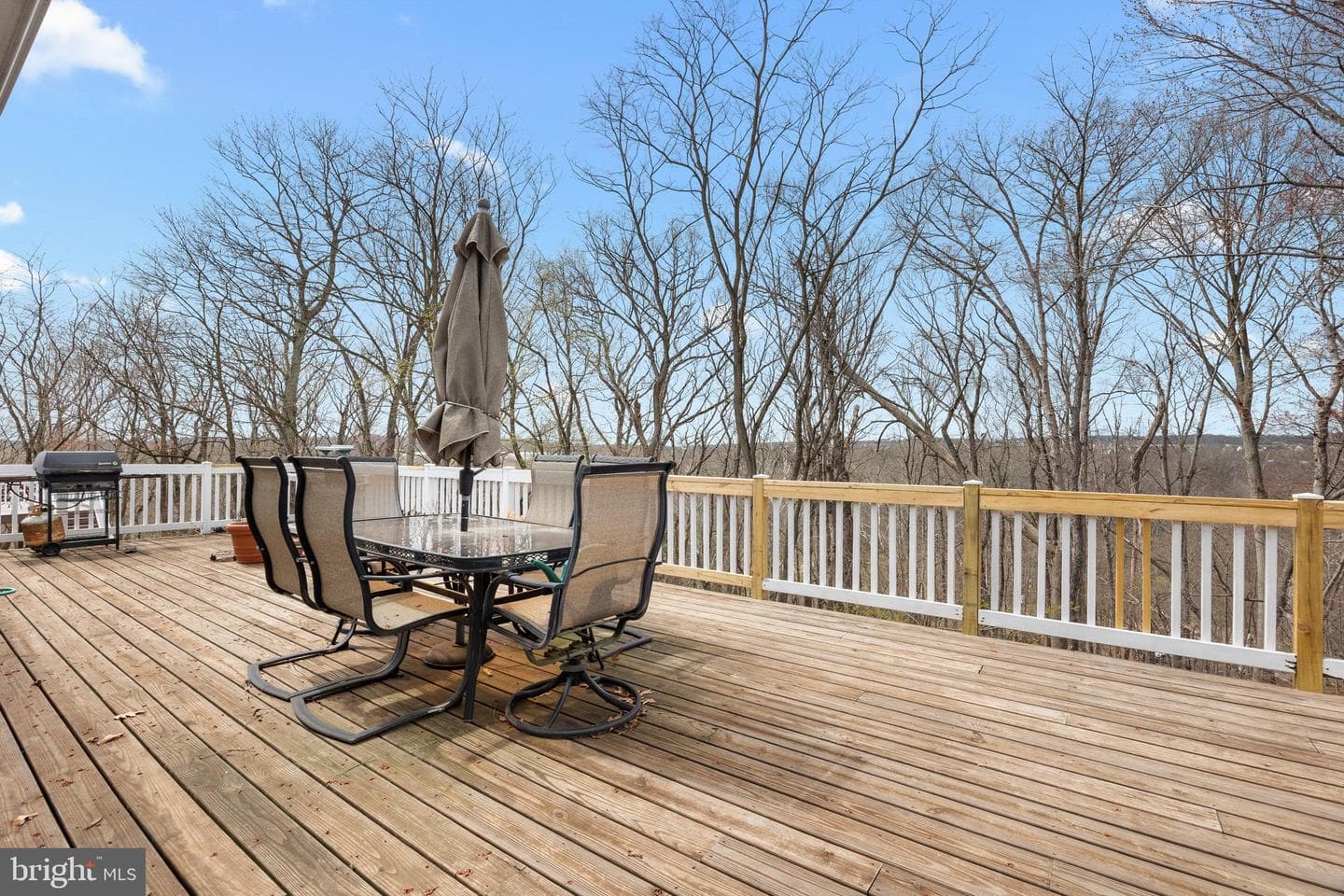1032 Scenic View Drive photo 12