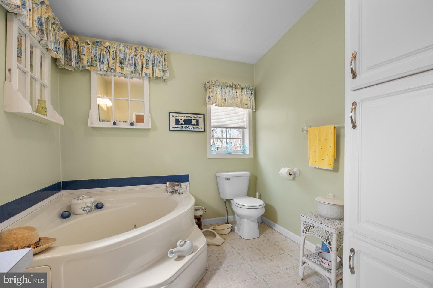 1032 Scenic View Drive photo 19