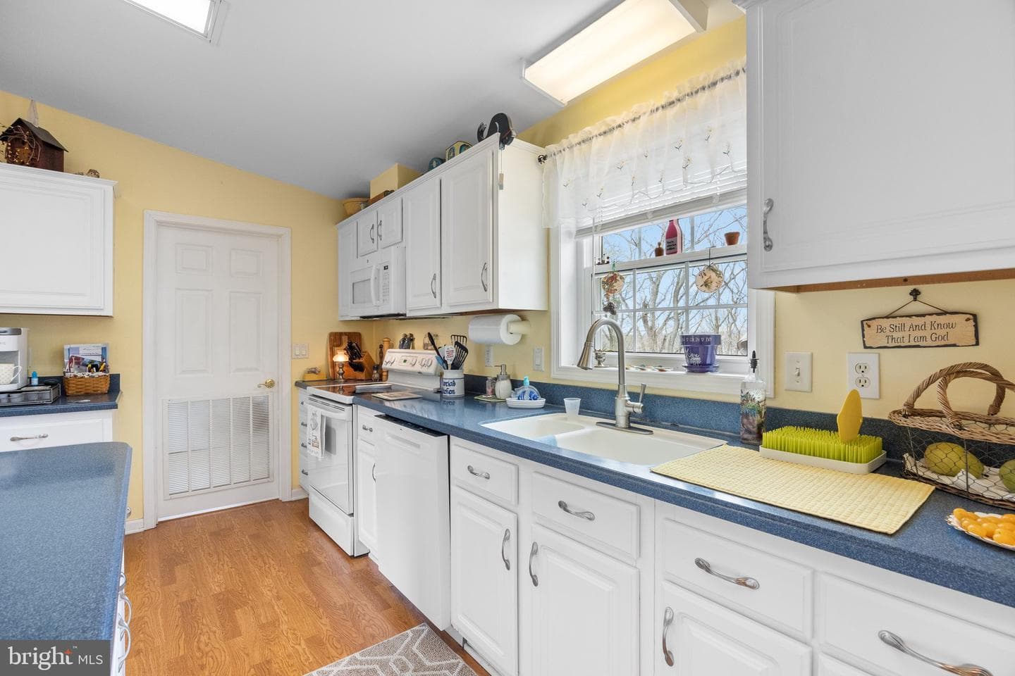 1032 Scenic View Drive photo 8