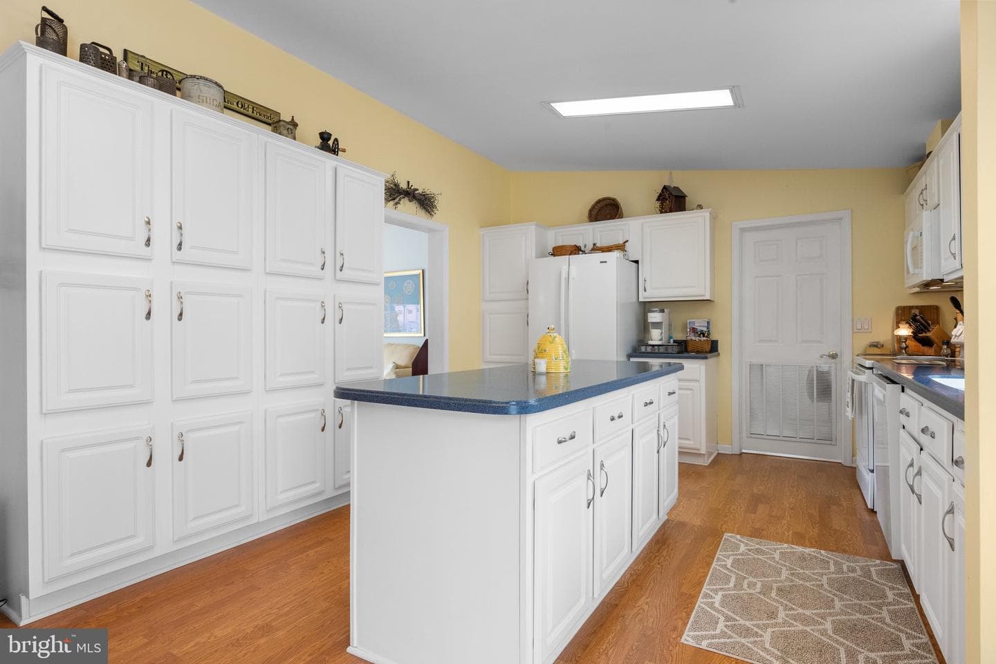 1032 Scenic View Drive photo 9