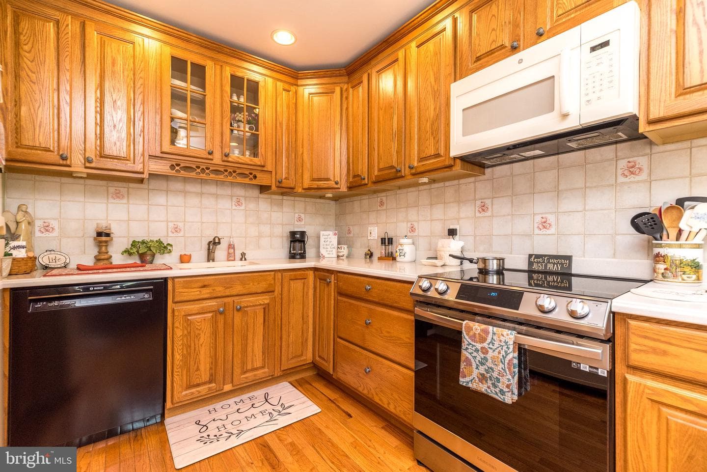 4 Elm Avenue photo 16