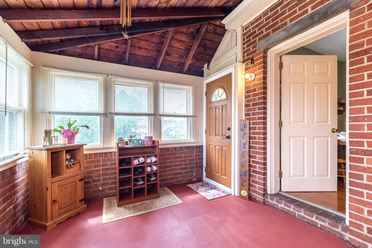 4 Elm Avenue photo 22