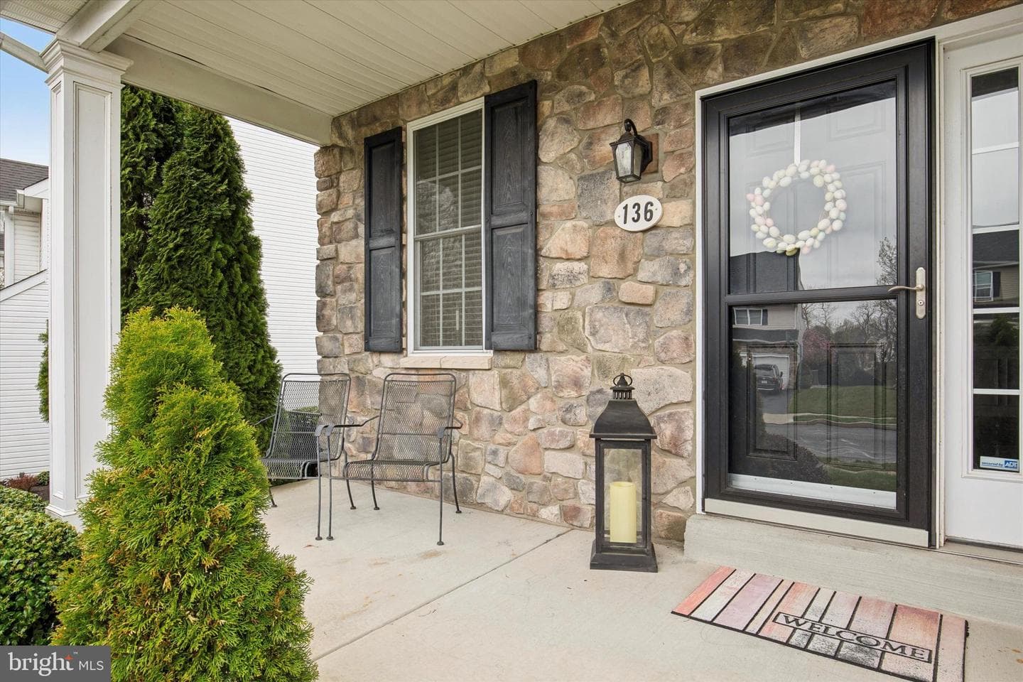 136 Oak Creek Drive photo 4