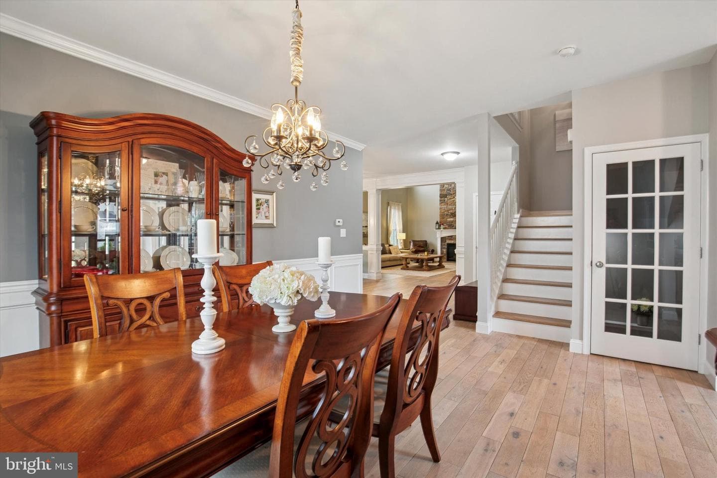 136 Oak Creek Drive photo 8