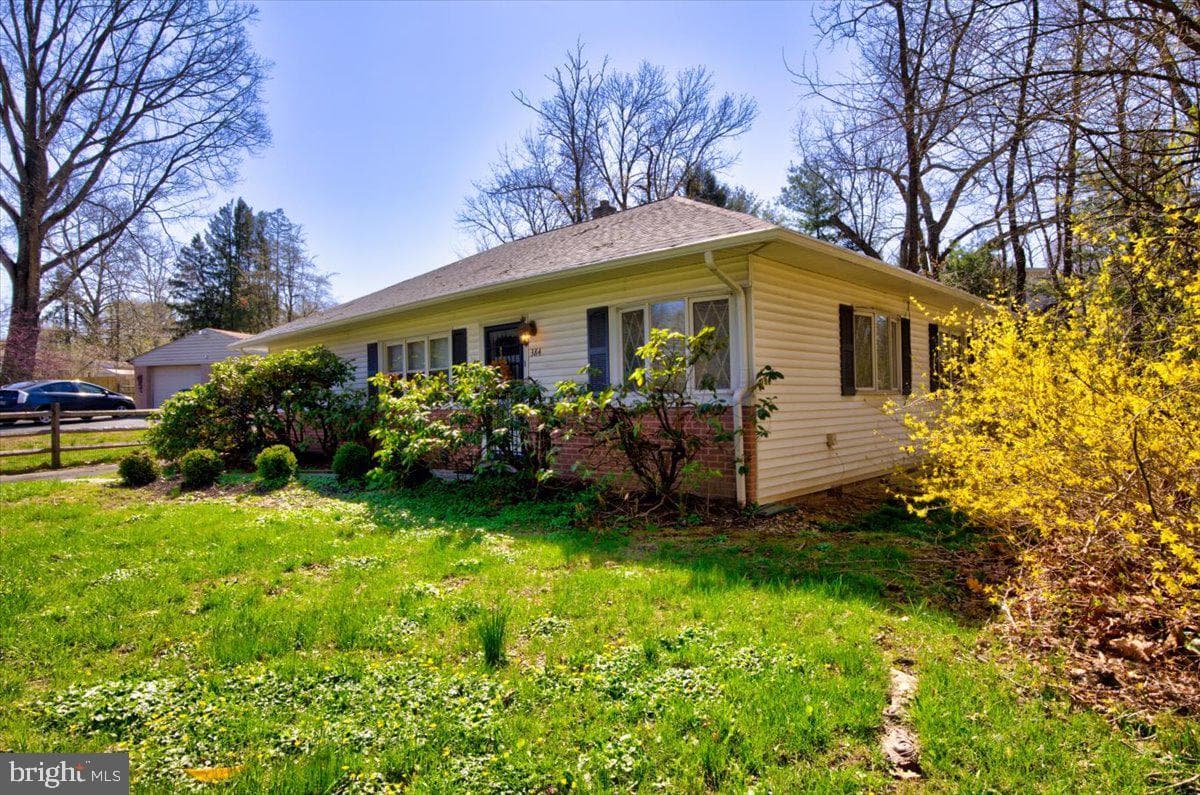 384 Penllyn Blue Bell Pike photo 2