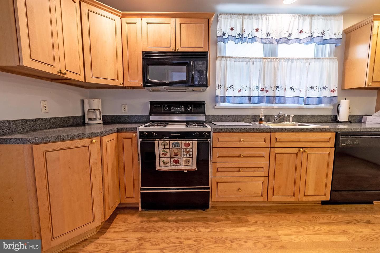 1450 Stephen Road photo 17
